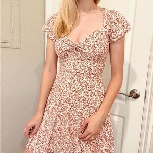 Abercrombie Knot Front Ditsy Floral Mini Dress in Rust Red